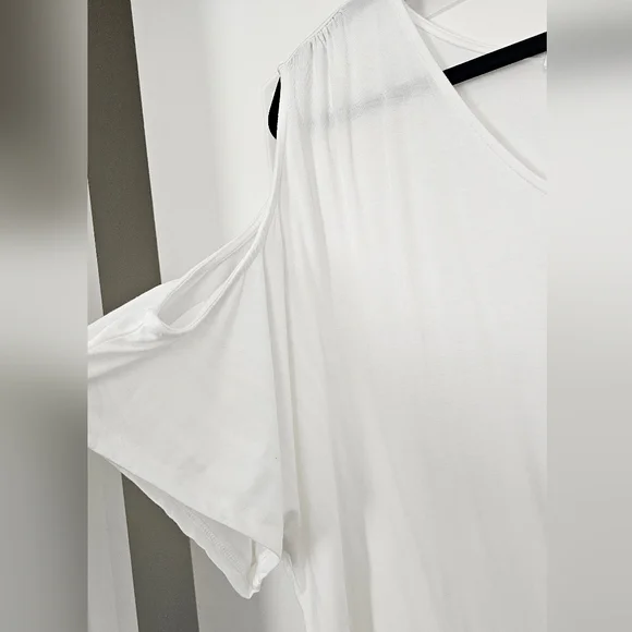 VENUS White Cold Shoulder 3X - Picture 4 of 8